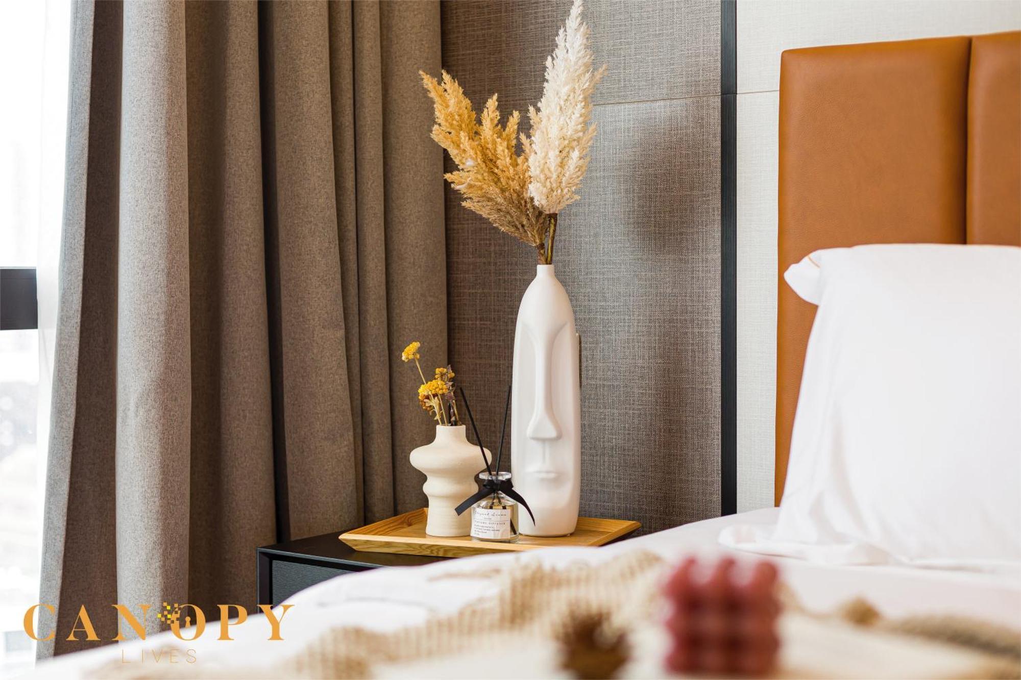Apartemen The Manor Serviced By Canopy Lives *