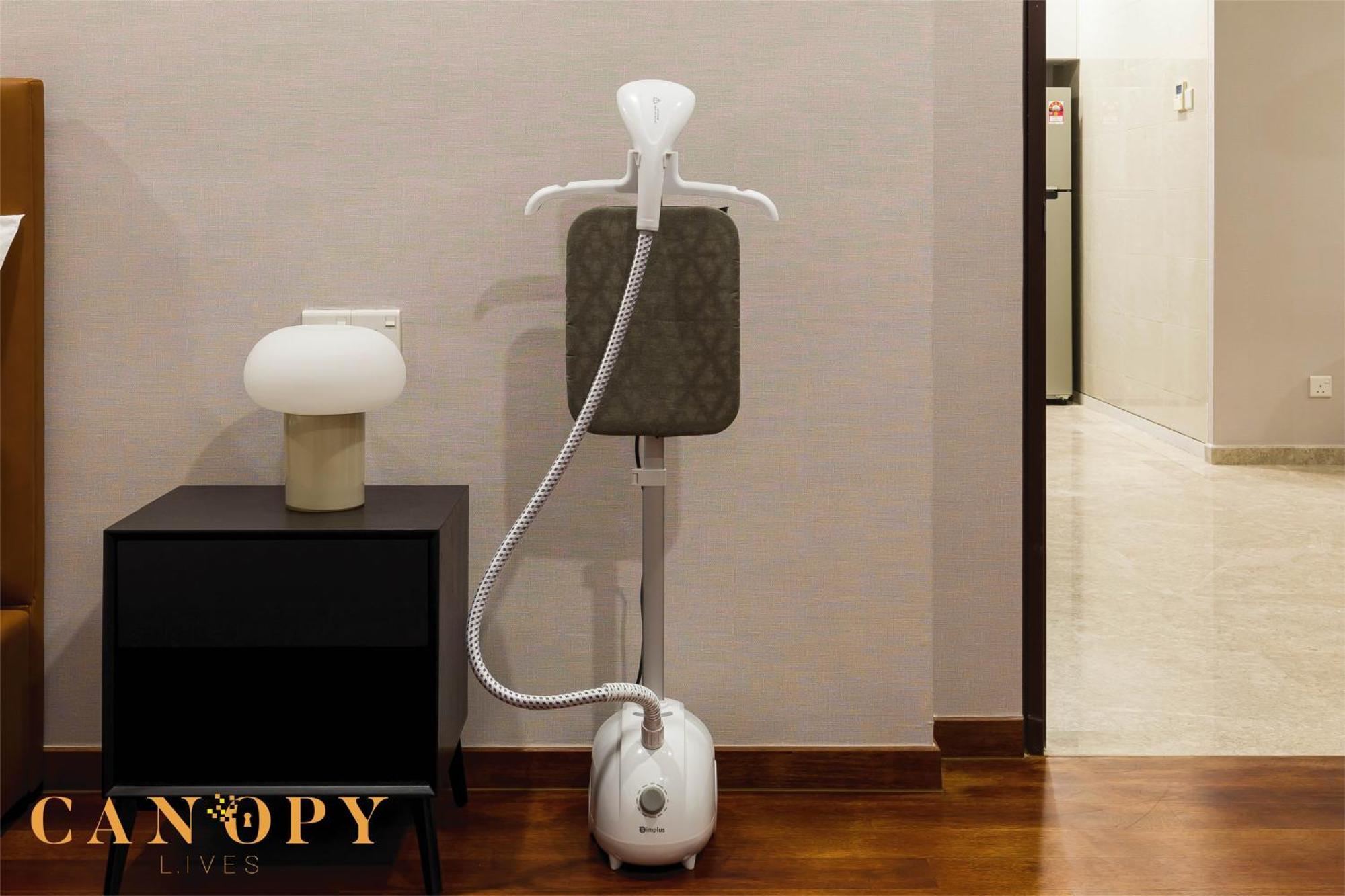 The Manor Serviced By Canopy Lives Apartment