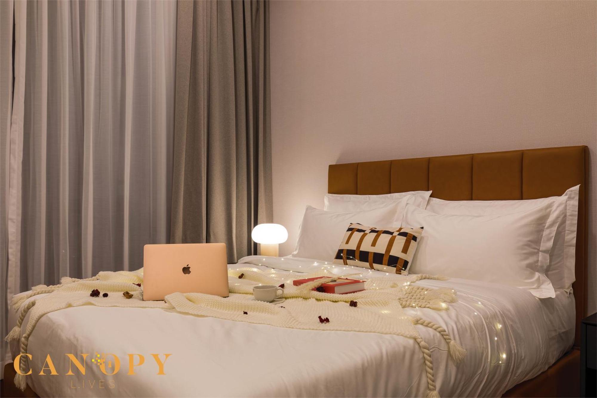 Apartemen The Manor Serviced By Canopy Lives